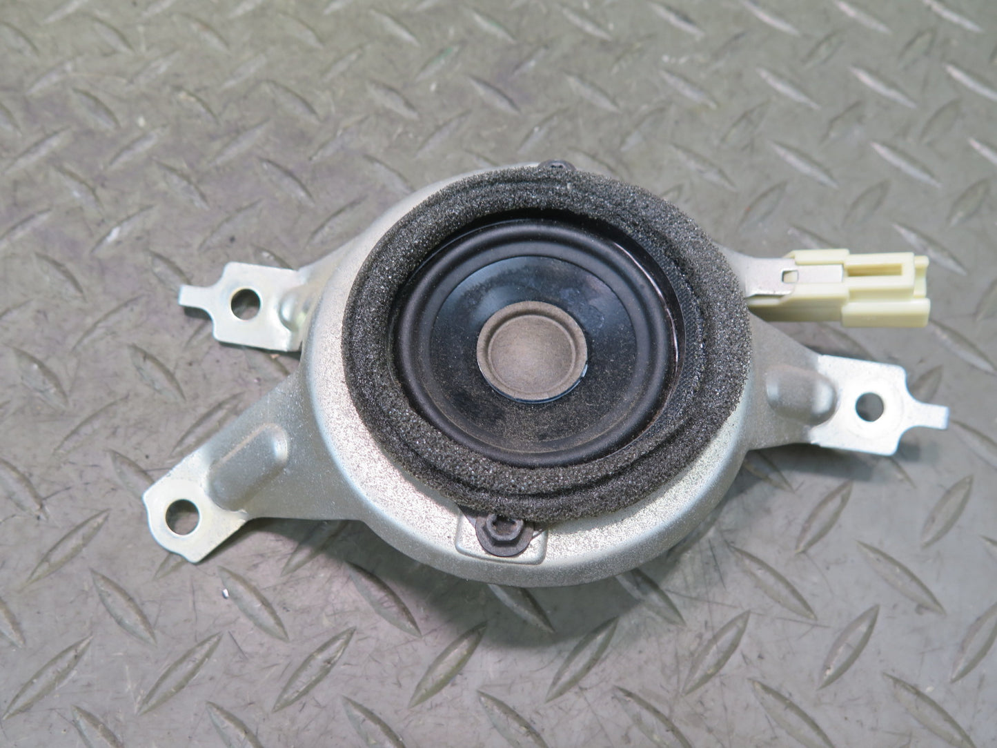 2003-2009 Lexus UZJ120L GX470 Mark Levinson Rear Left & Right Speaker Set of 2