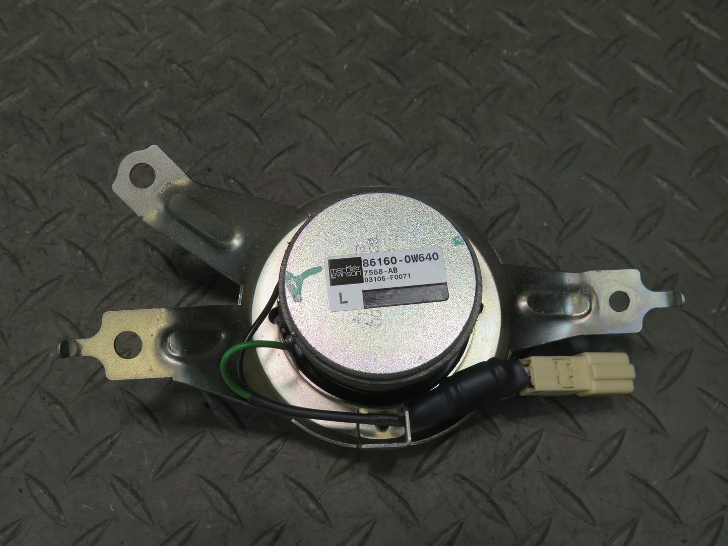 2003-2009 Lexus UZJ120L GX470 Mark Levinson Rear Left & Right Speaker Set of 2