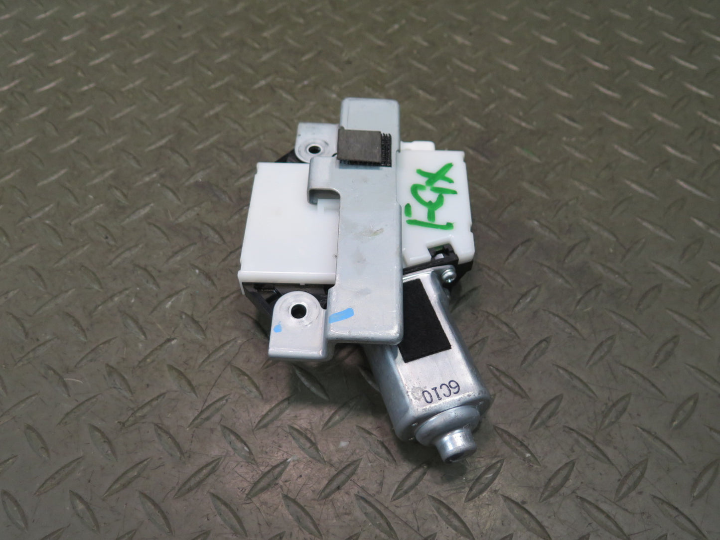 2003-2009 Lexus UZJ120L GX470 Sunroof Motor Drive Unit 89721-60070