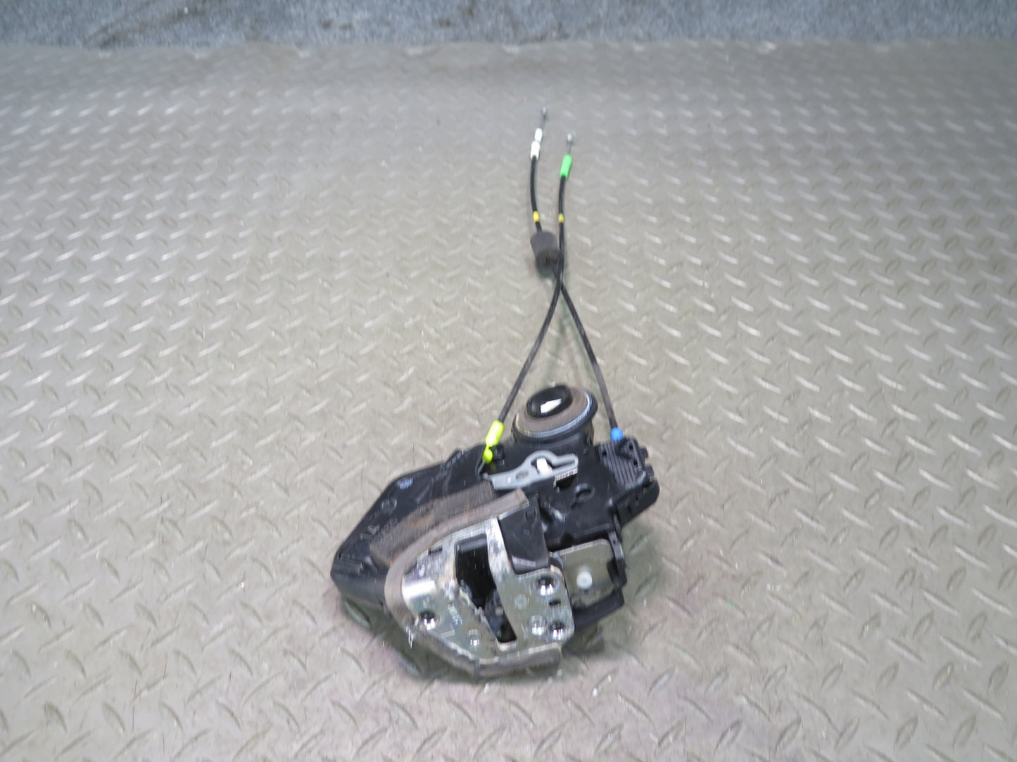 2003-2009 Lexus UZJ120L GX470 Rear Left Door Lock Latch Actuator