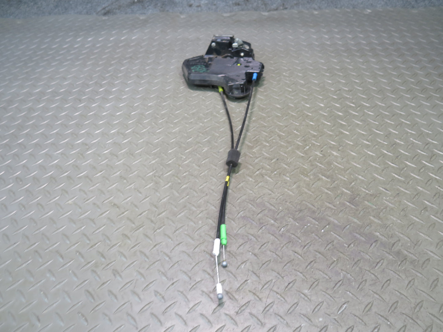 2003-2009 Lexus UZJ120L GX470 Rear Left Door Lock Latch Actuator