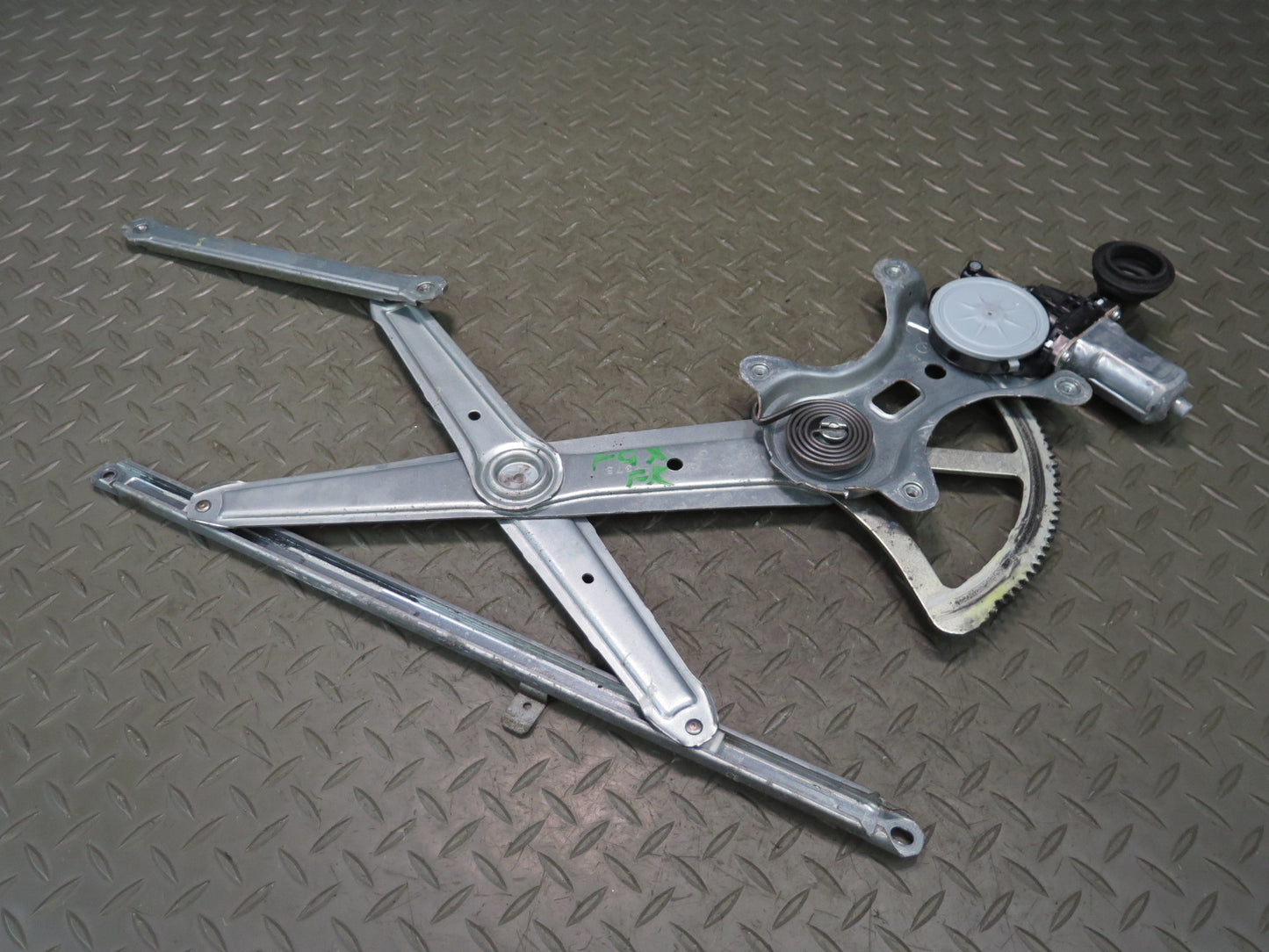 2003-2009 Lexus UZJ120L GX470 Front Right Door Window Regulator w Motor