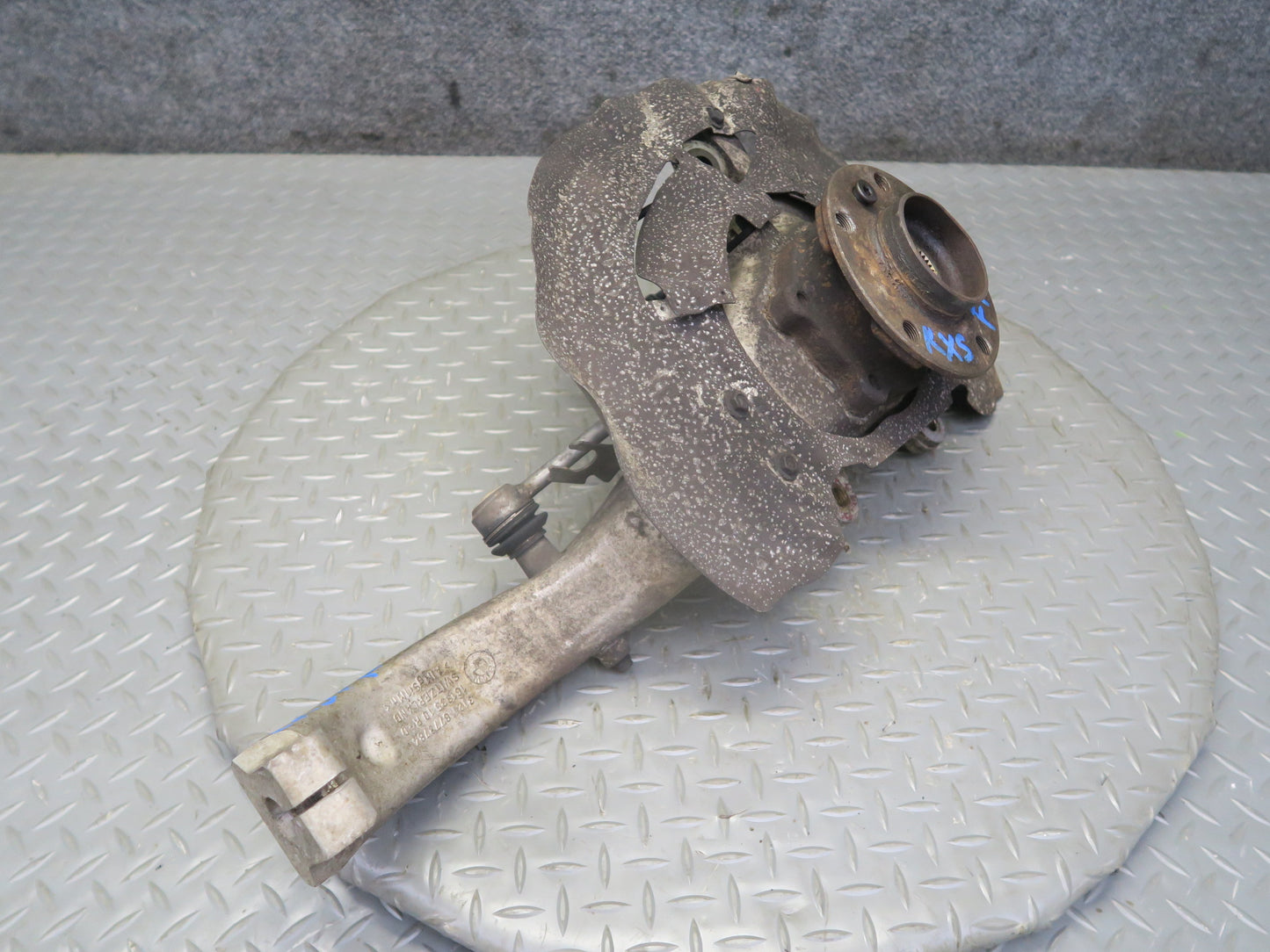 2008-2014 BMW E70 E71 X6M AWD Front Right Spindle Knuckle Wheel Hub Bearing
