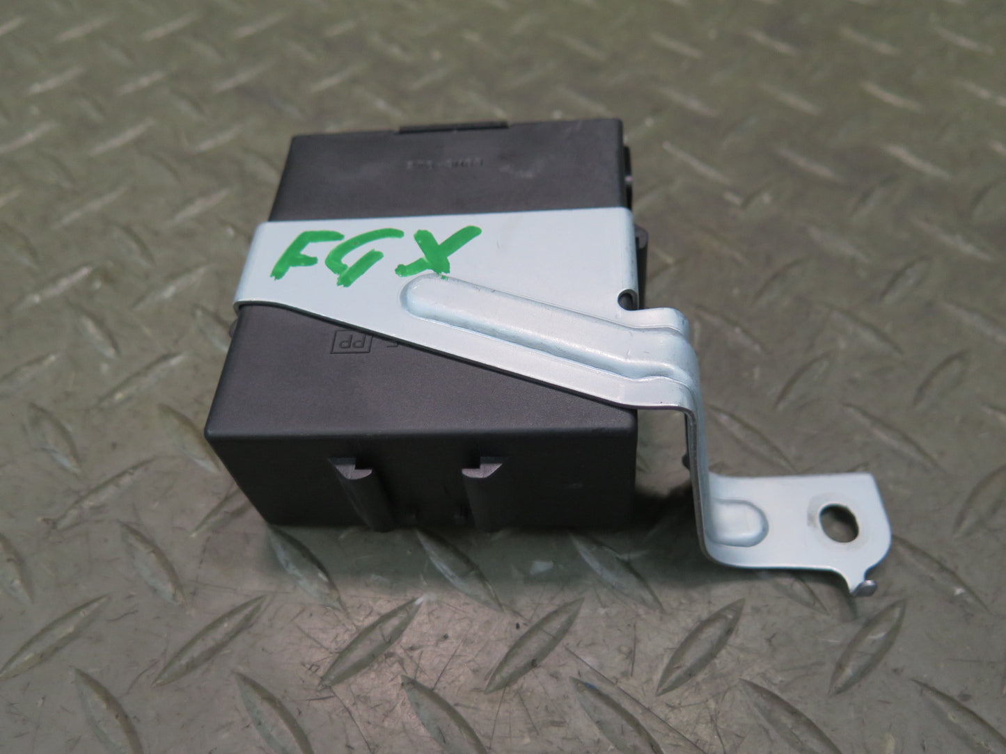2003-2009 Lexus UZJ120L GX470 Windshield Wiper Control Module 85943-60011