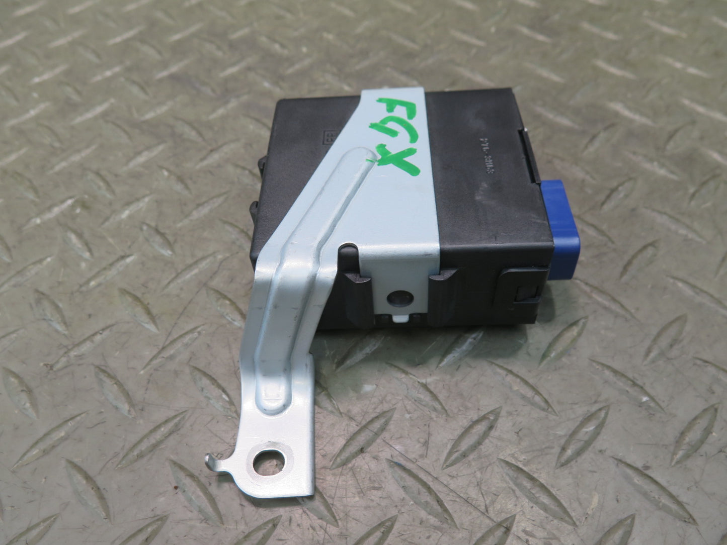 2003-2009 Lexus UZJ120L GX470 Windshield Wiper Control Module 85943-60011