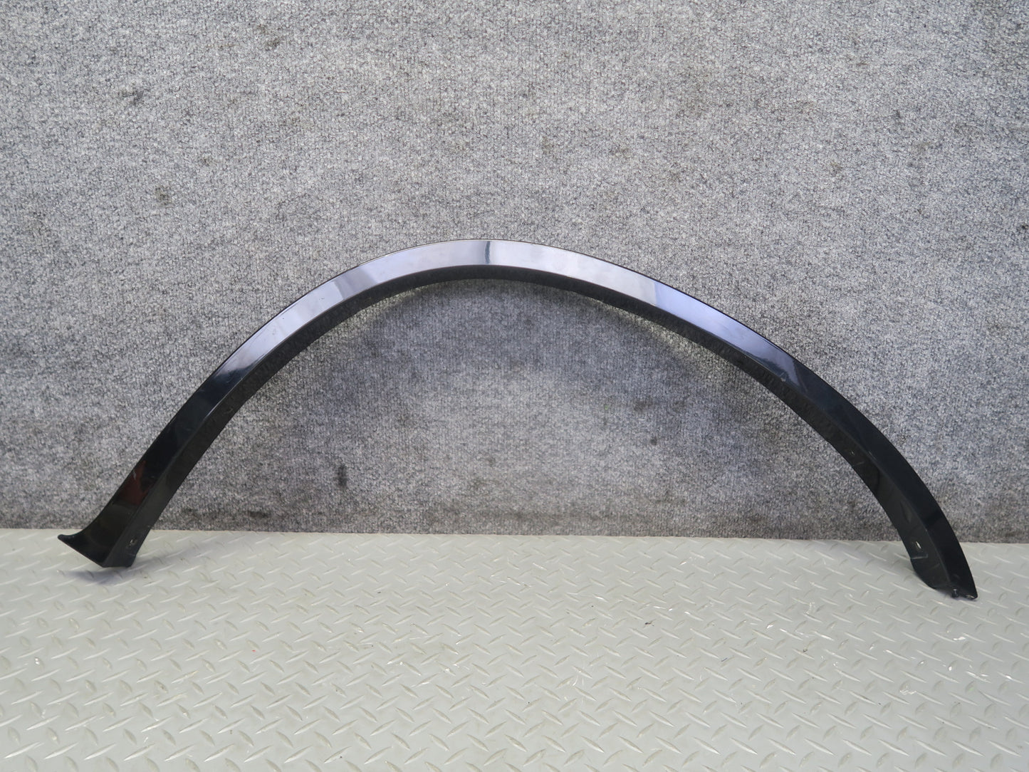 2010-2014 BMW E71 X6M Front Left & Right Fender Flare Wheel Arch Molding Set