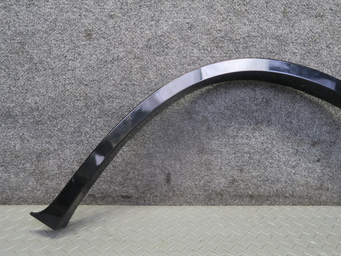 2010-2014 BMW E71 X6M Front Left & Right Fender Flare Wheel Arch Molding Set