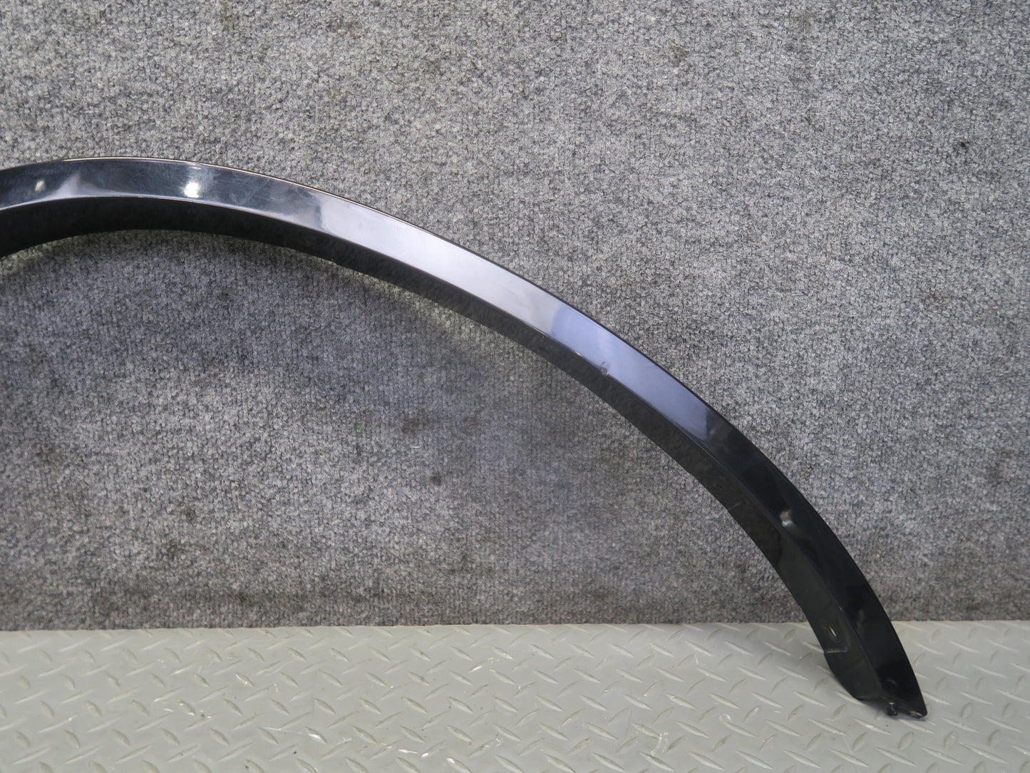 2010-2014 BMW E71 X6M Front Left & Right Fender Flare Wheel Arch Molding Set