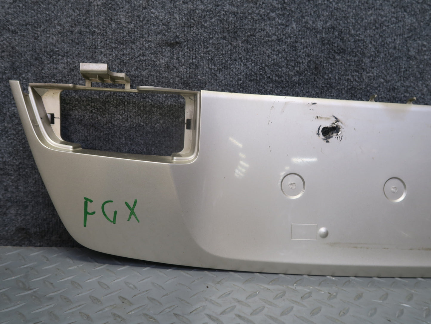 2003-2009 Lexus UZJ120L GX470 Rear Trunk Tailgate License Plate Trim Molding