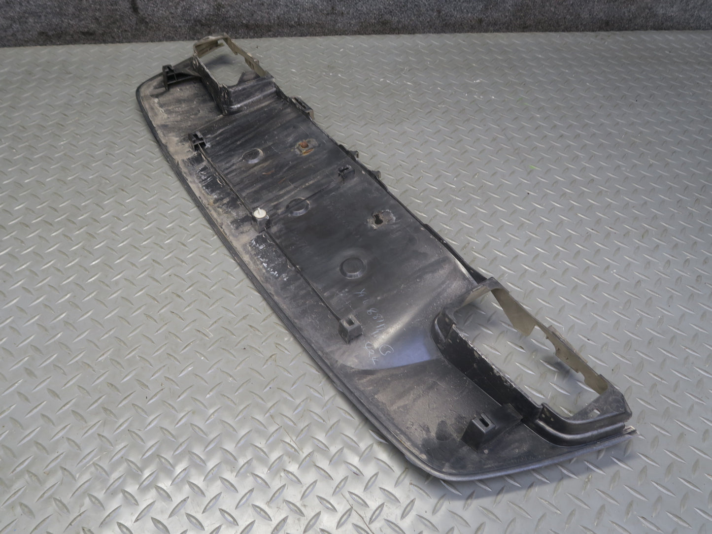 2003-2009 Lexus UZJ120L GX470 Rear Trunk Tailgate License Plate Trim Molding