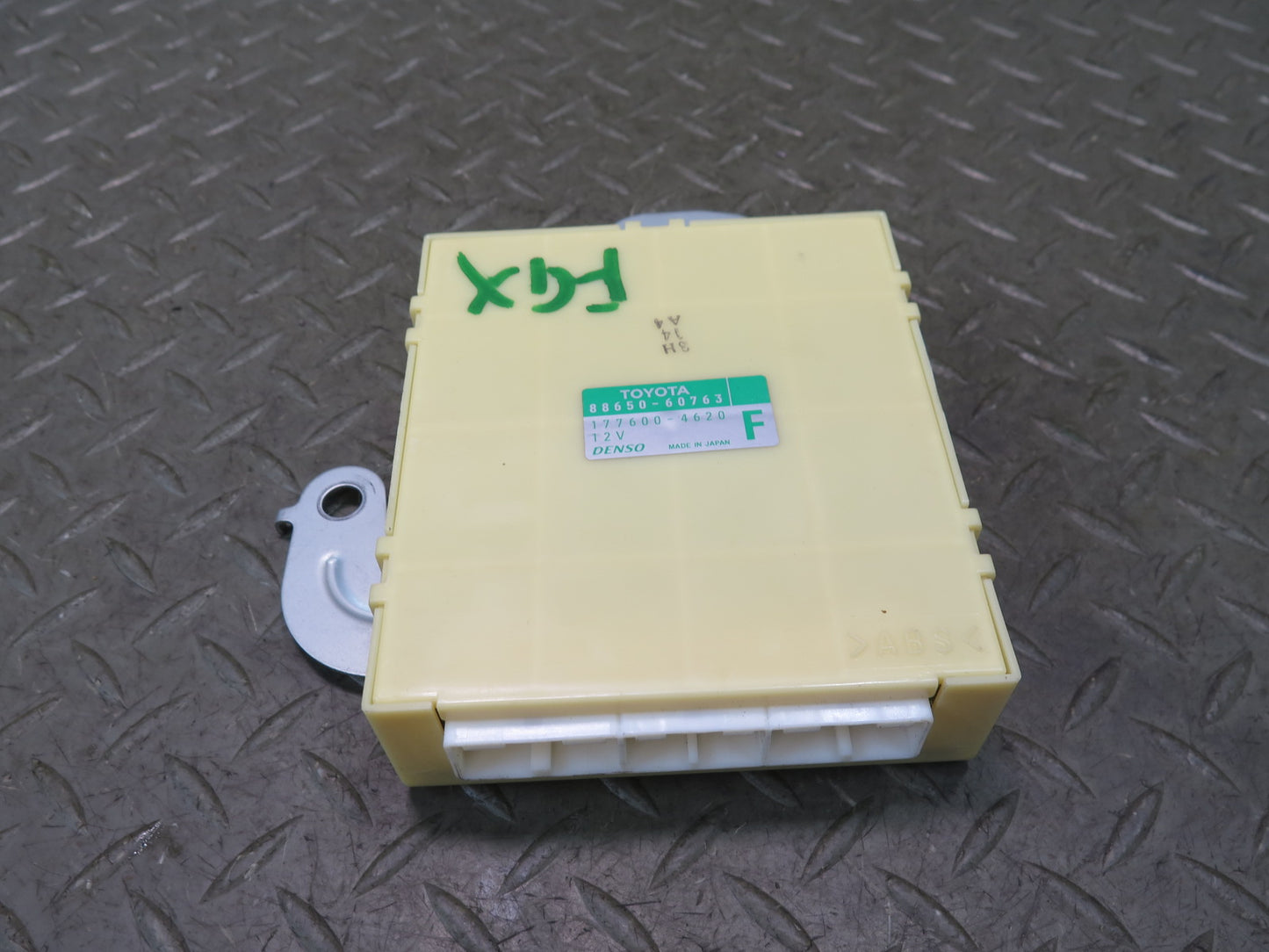 2006-2009 Lexus UZJ120L GX470 A/C Air Condition Amplifier AMP Module 88650-60763