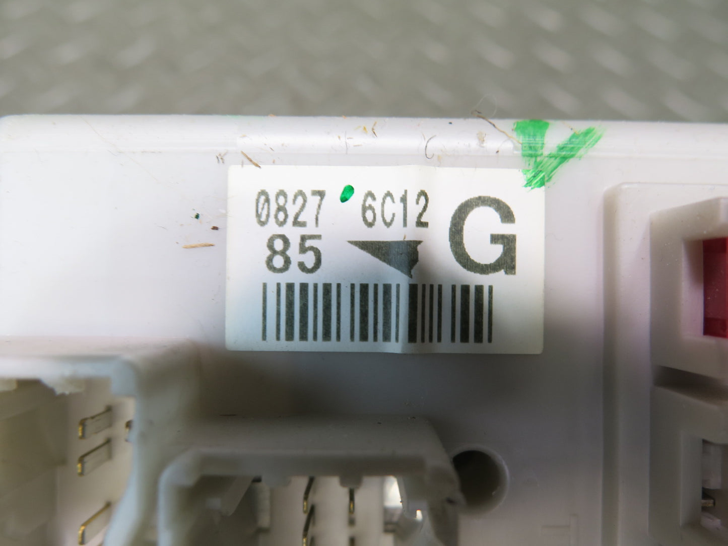 2003-2009 Lexus UZJ120L GX470 Interior Cabin Fuse Relay Box
