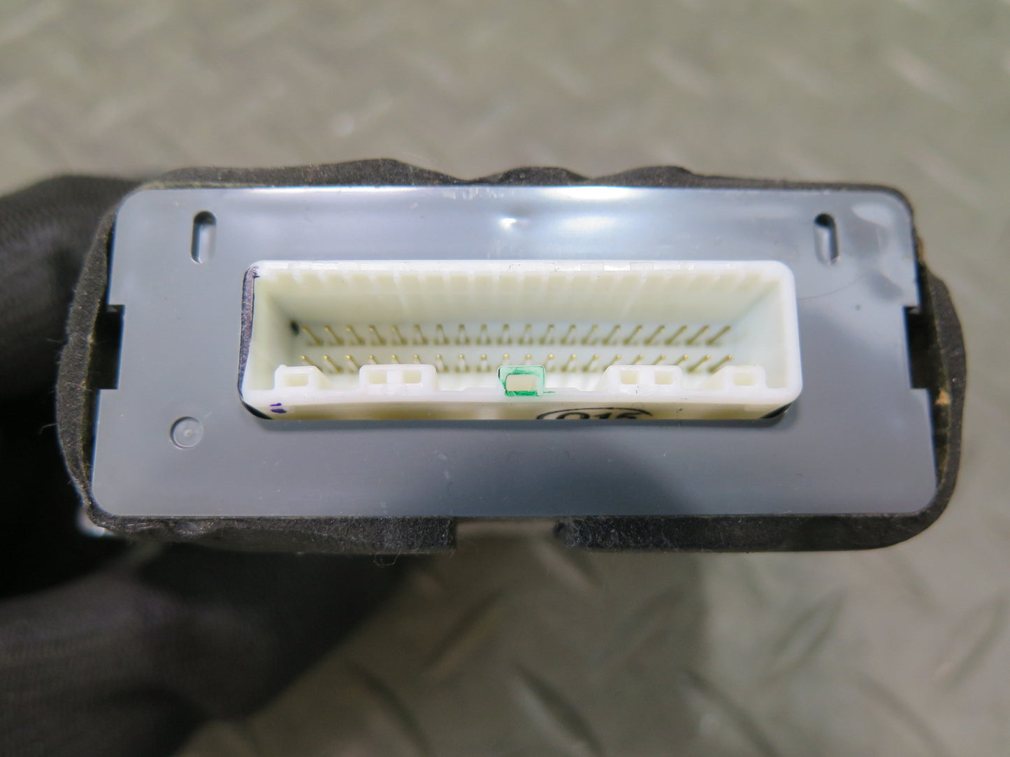 2006-2009 Lexus UZJ120L GX470 Theft Locking Security Control Module 89730-60060