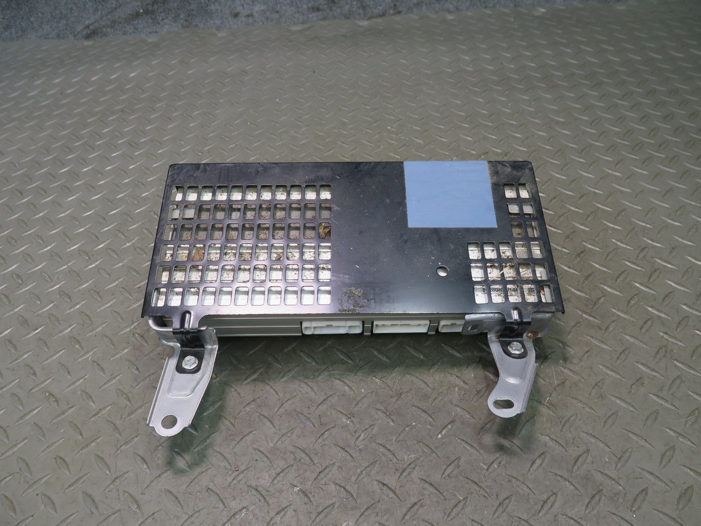 2003-2007 Lexus UZJ120L GX470 Mark Levinsion Audio Amplifier AMP 86280-0W141