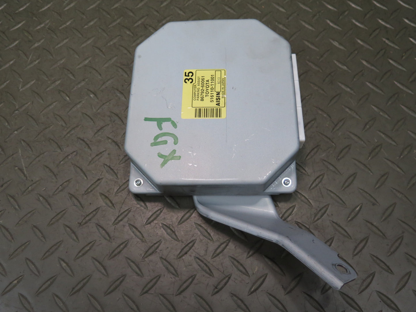 2005-2006 Lexus UZJ120L GX470 Parking Assist Control  Module 86792-60061