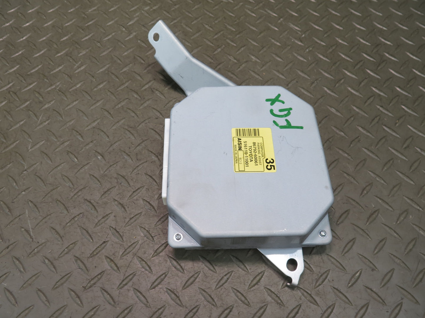 2005-2006 Lexus UZJ120L GX470 Parking Assist Control  Module 86792-60061