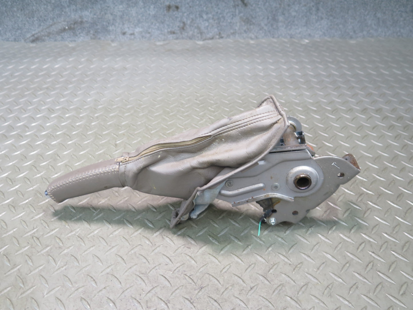 2003-2009 Lexus UZJ120L GX470 Emergency Parking Hand Brake Handle