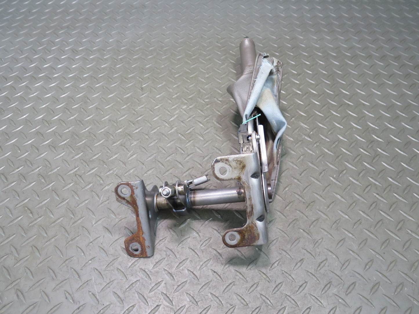 2003-2009 Lexus UZJ120L GX470 Emergency Parking Hand Brake Handle