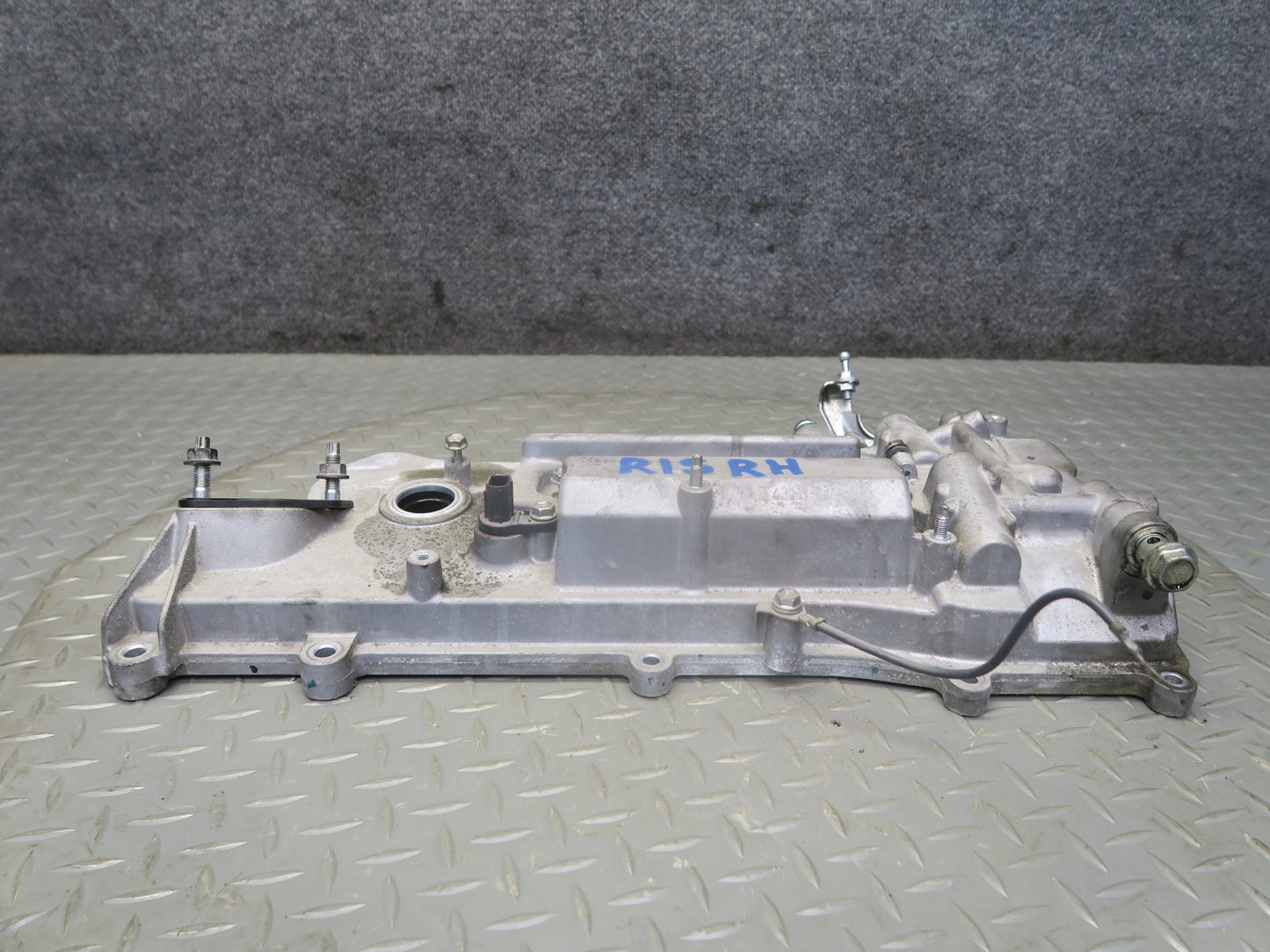 06-13 Lexus IS250 2.5L 4GRFSE Engine Right Cylinder Head Valve Cover OEM