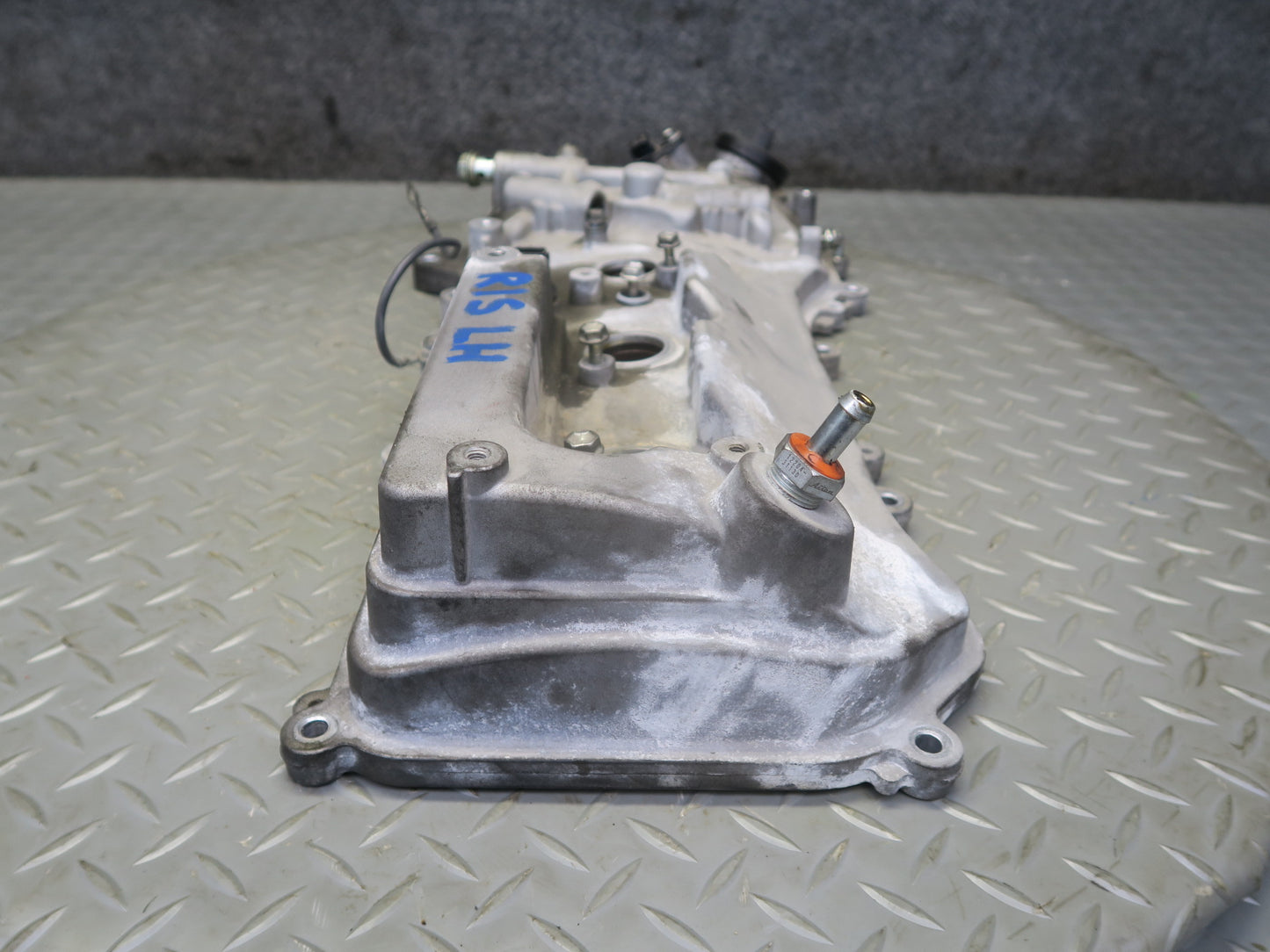 06-13 Lexus IS250 2.5L 4GRFSE Engine Left Cylinder Head Valve Cover OEM