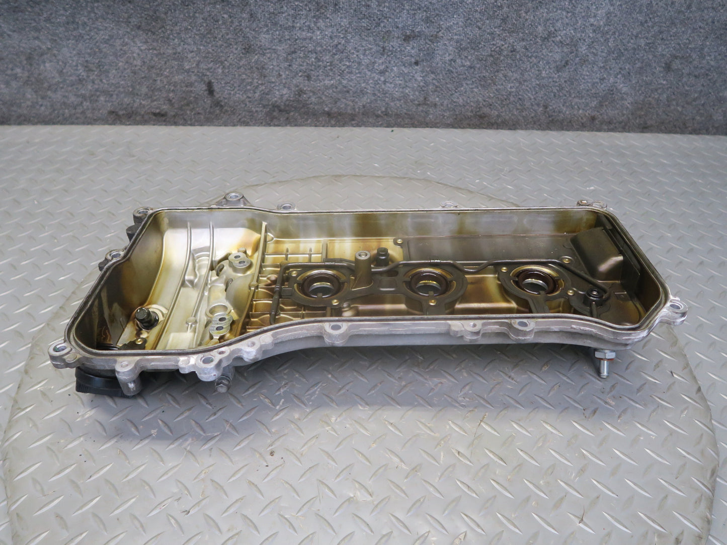 06-13 Lexus IS250 2.5L 4GRFSE Engine Left Cylinder Head Valve Cover OEM