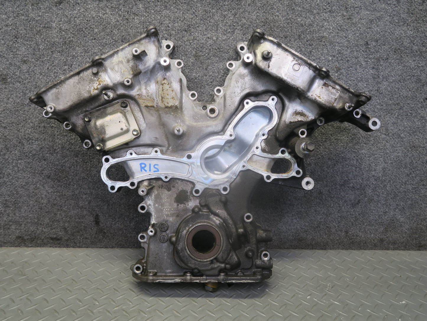 06-13 Lexus IS250 2.5L 4GRFSE Engine Motor Timing Chain Cover OEM
