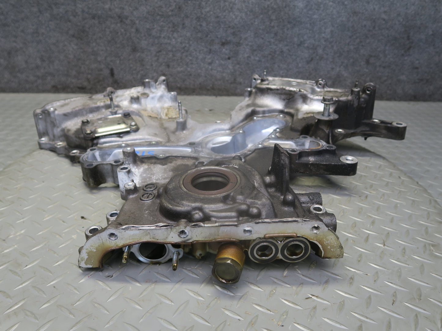06-13 Lexus IS250 2.5L 4GRFSE Engine Motor Timing Chain Cover OEM