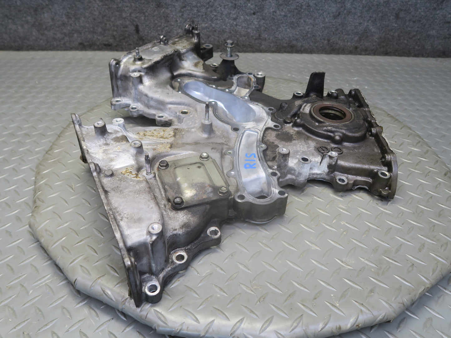 06-13 Lexus IS250 2.5L 4GRFSE Engine Motor Timing Chain Cover OEM