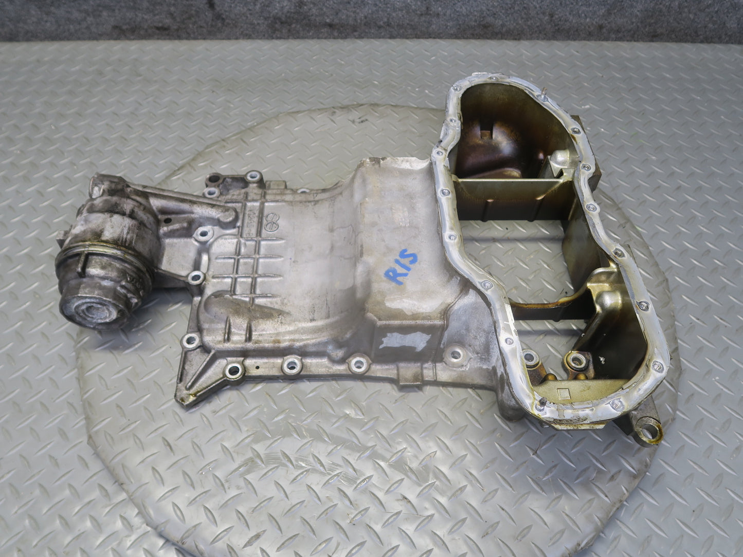 06-13 Lexus IS250 2.5L 4GRFSE Engine Motor Upper Oil Pan OEM
