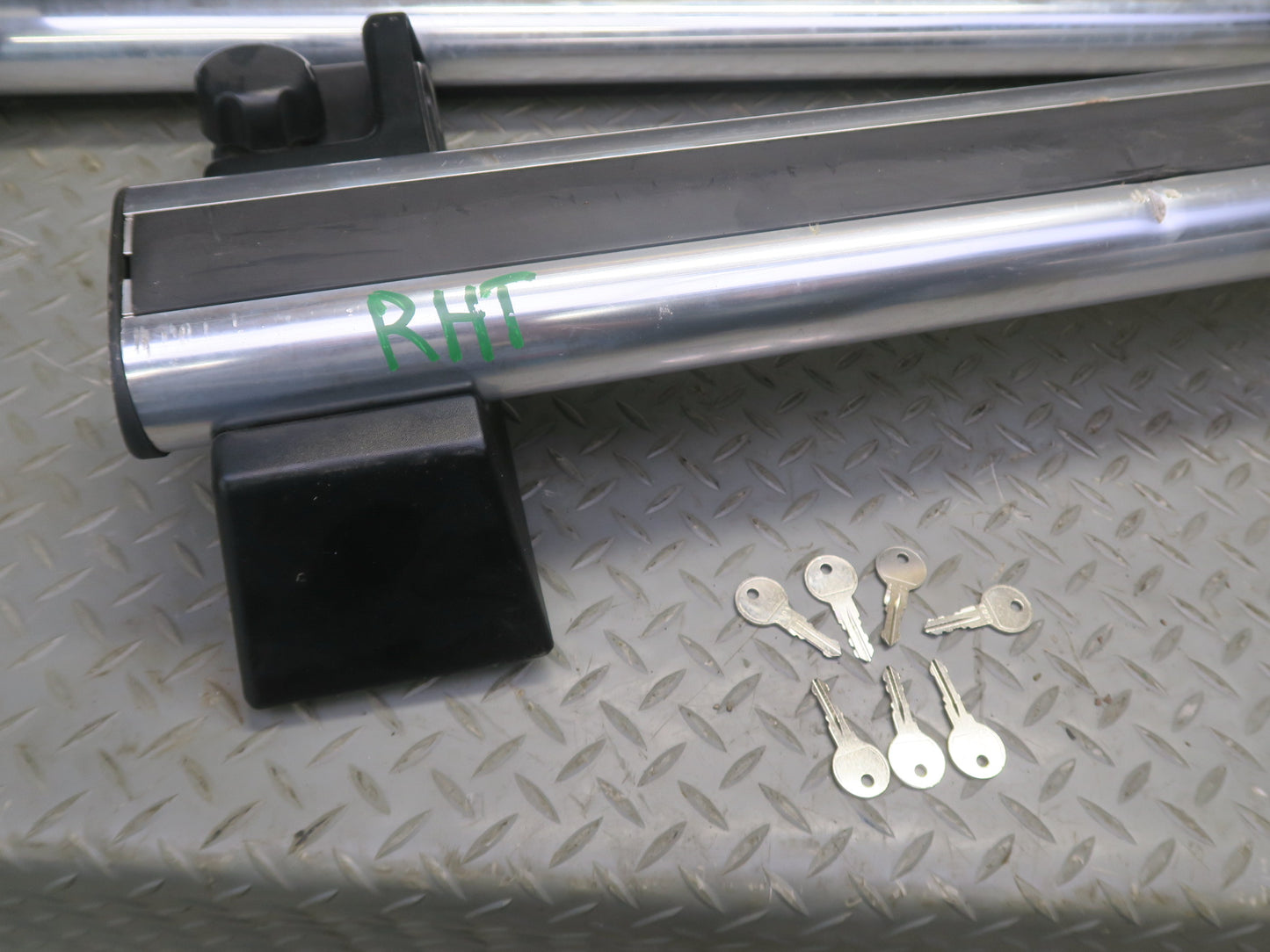 2003-2007 Hummer H2 Upper Roof Luggage Rack Rail Cross Cargo Bar Set