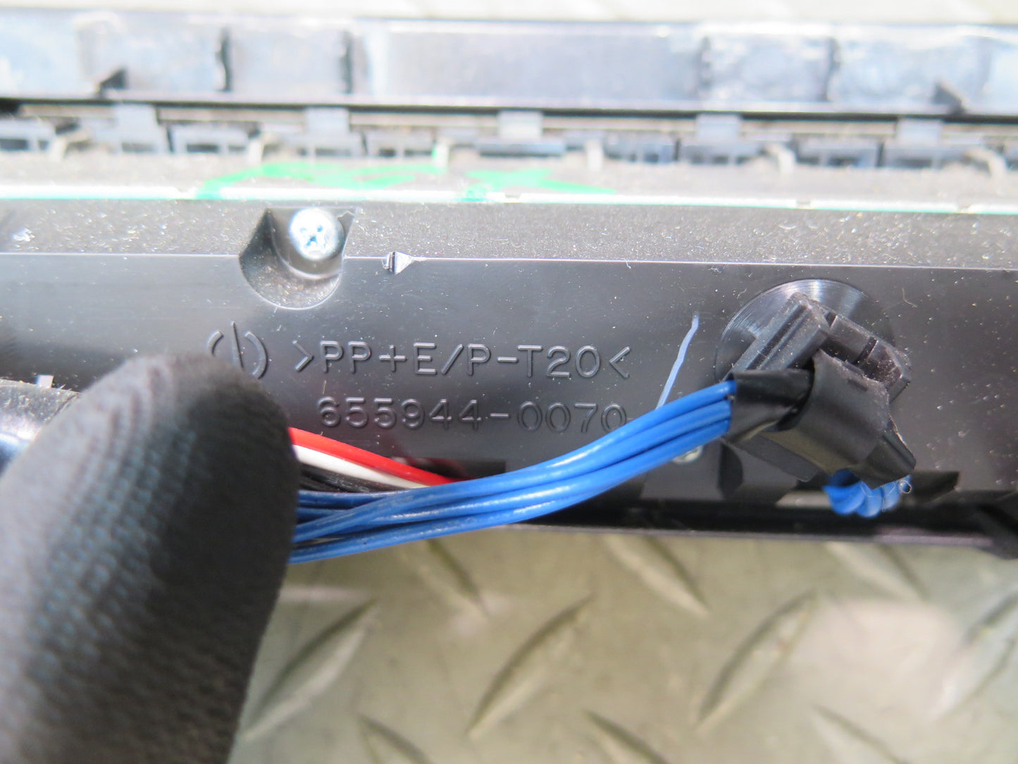 2003-2009 Lexus UZJ120L GX470 A/C Heater Climate Switch w Trim Bezel Panel
