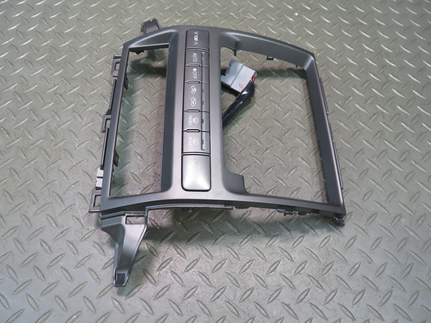 2003-2009 Lexus UZJ120L GX470 A/C Heater Climate Switch w Trim Bezel Panel