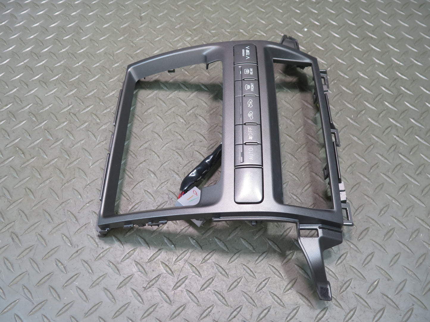 2003-2009 Lexus UZJ120L GX470 A/C Heater Climate Switch w Trim Bezel Panel