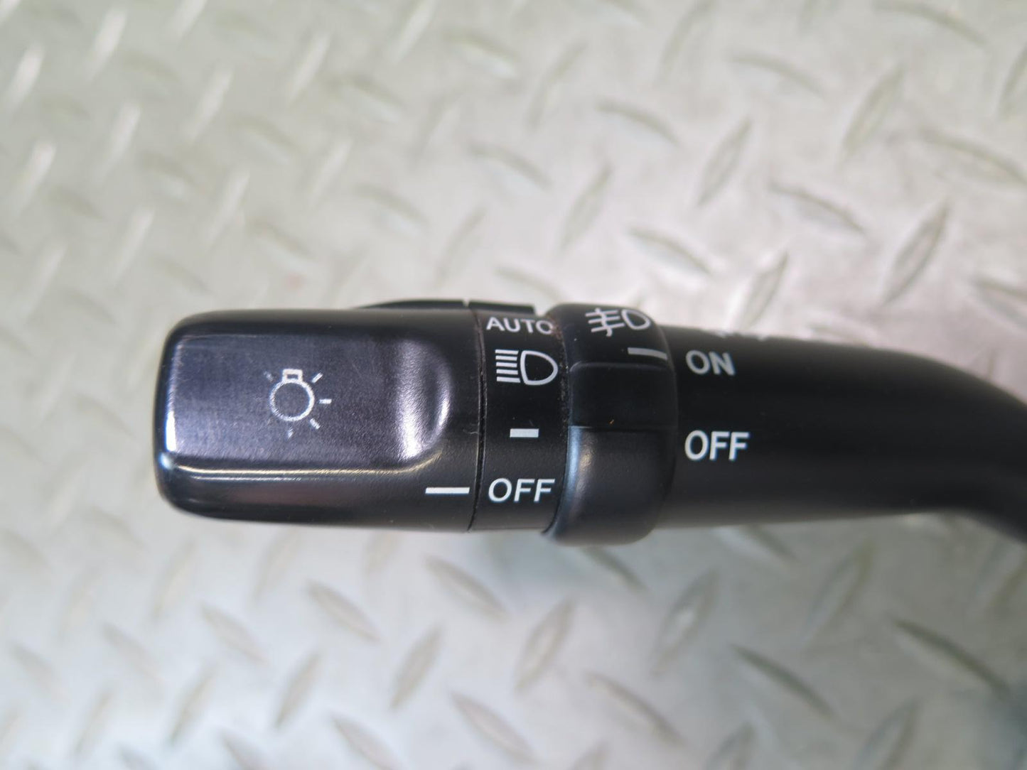 2006-2009 Lexus UZJ120L GX470 Steering Column Turn Signal Wiper Multi Switch