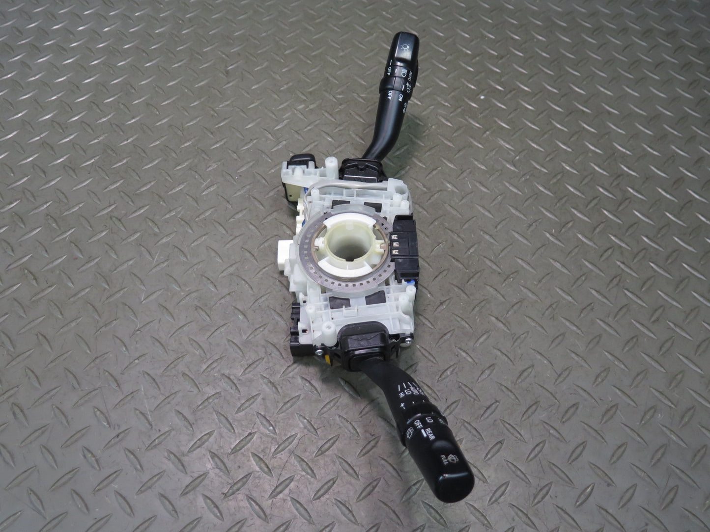 2006-2009 Lexus UZJ120L GX470 Steering Column Turn Signal Wiper Multi Switch