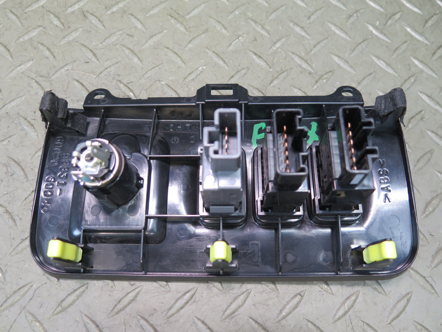 2003-2009 Lexus UZJ120L GX470 Differential Traction Heated Seat Button Switch