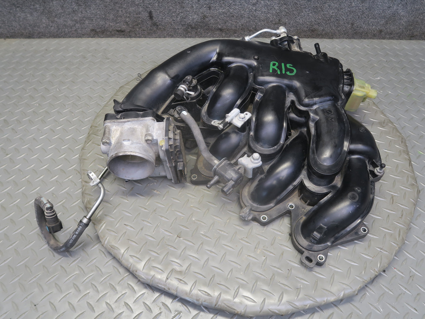 06-13 Lexus GSE20L IS250 Engine Air Intake Manifold w Throttle Body OEM