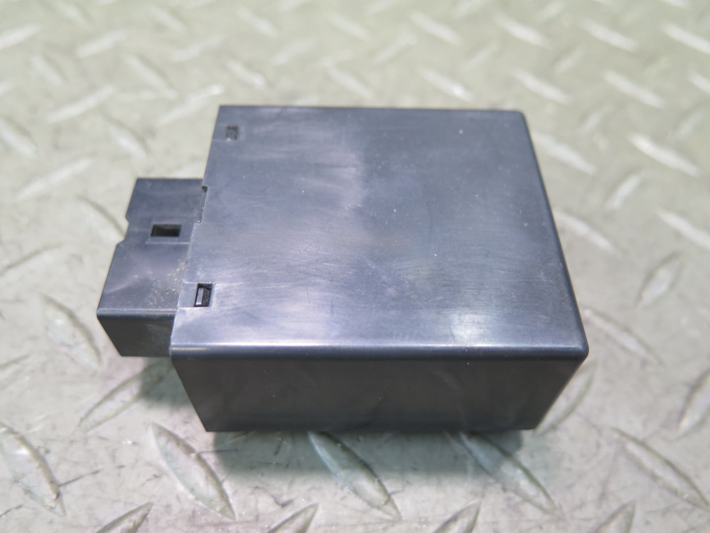 2003-2009 Lexus UZJ120L GX470 Warning Flasher Control Module 81980-35020