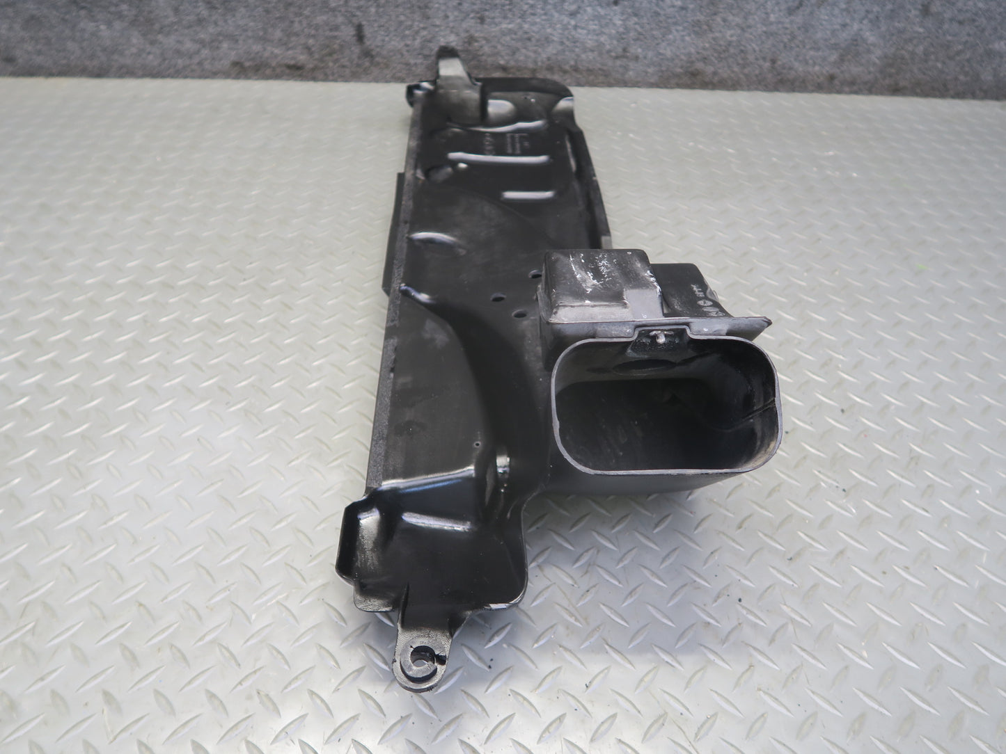 01-06 Lexus UCF30L LS430 Engine Air Intake Duct Pipe Vent Tube 17750-50030 OEM