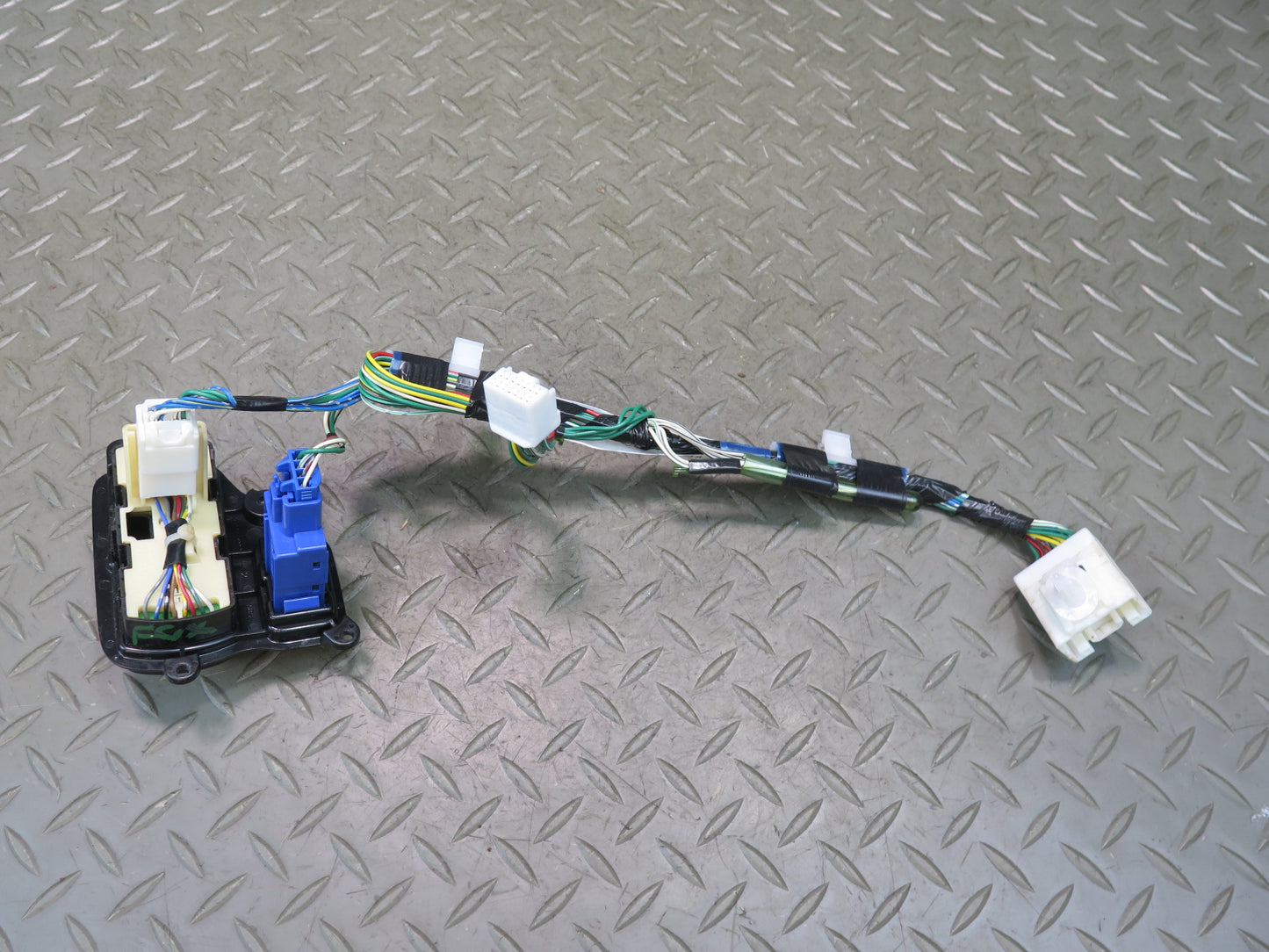 2003-2009 Lexus UZJ120L GX470 Suspension Height DAC Control Switch w Wiring