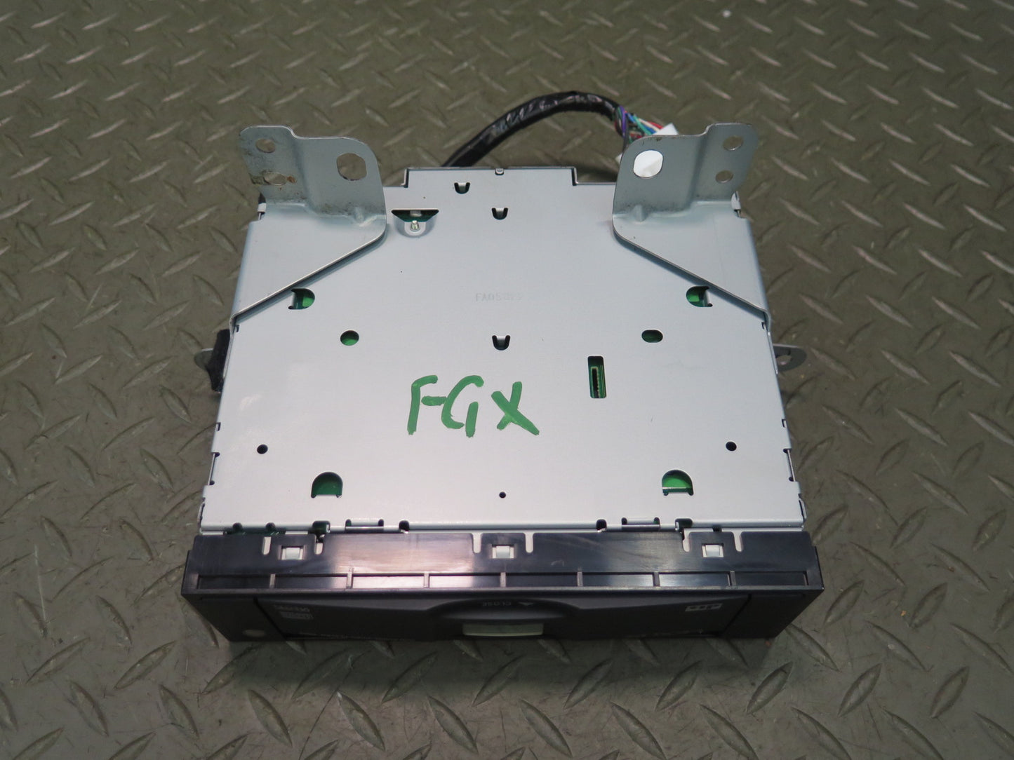 2003-2009 Lexus UZJ120L GX470 Rear Entertainment DVD Player 86272-60040