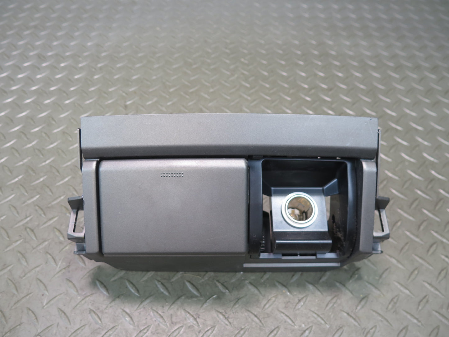 2003-2009 Lexus UZJ120L GX470 Dash Center Ashtray