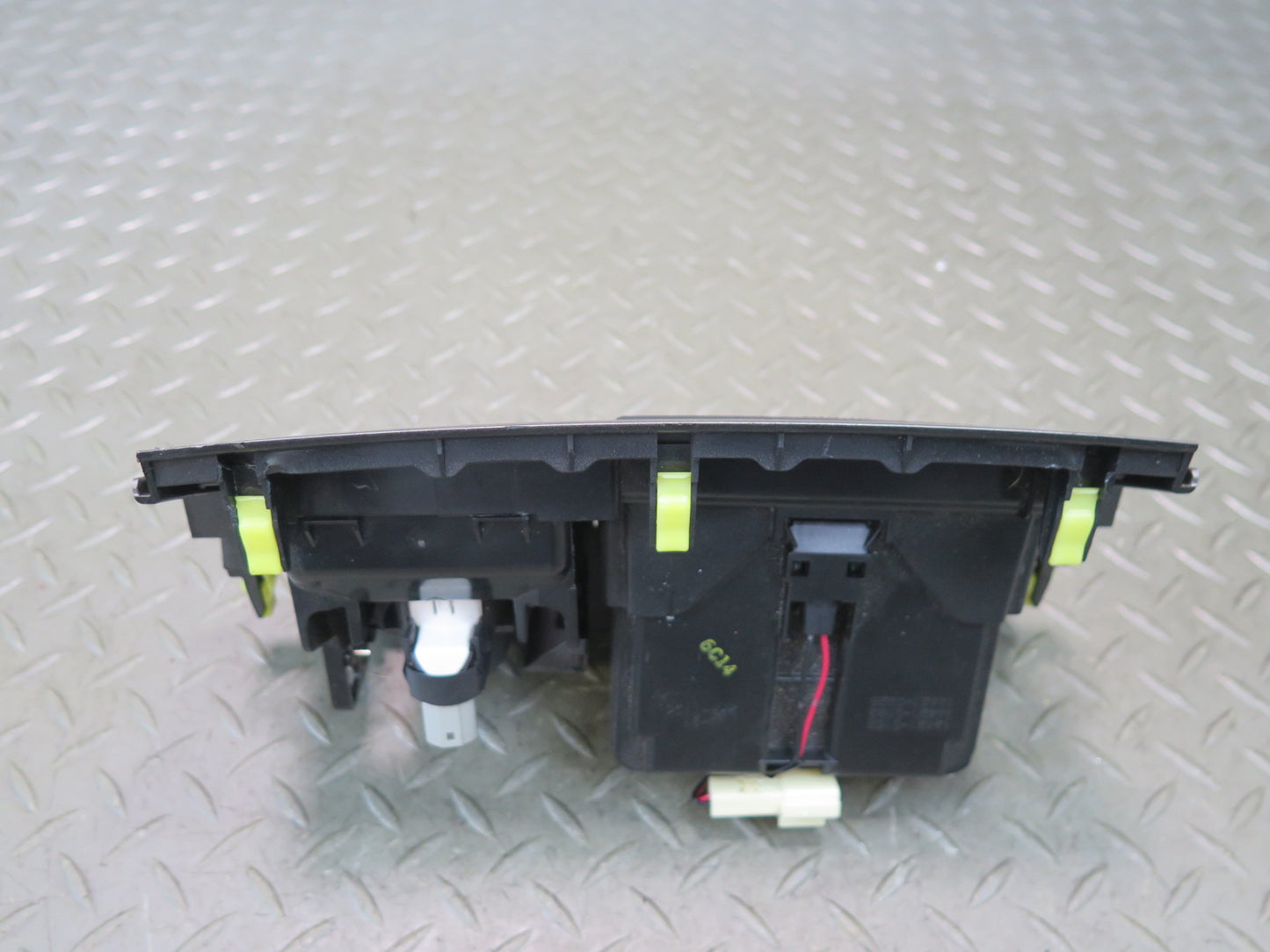 2003-2009 Lexus UZJ120L GX470 Dash Center Ashtray