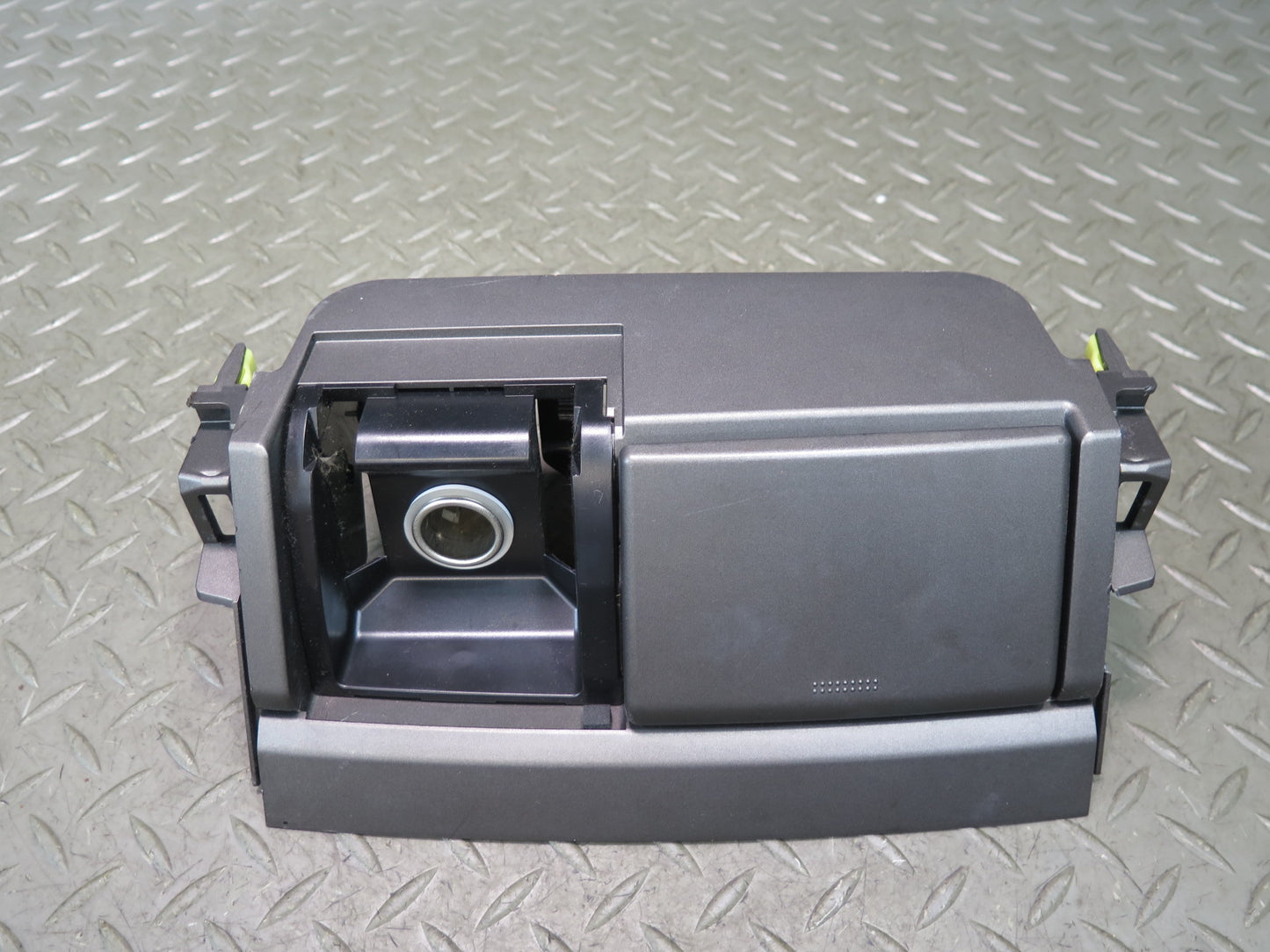 2003-2009 Lexus UZJ120L GX470 Dash Center Ashtray