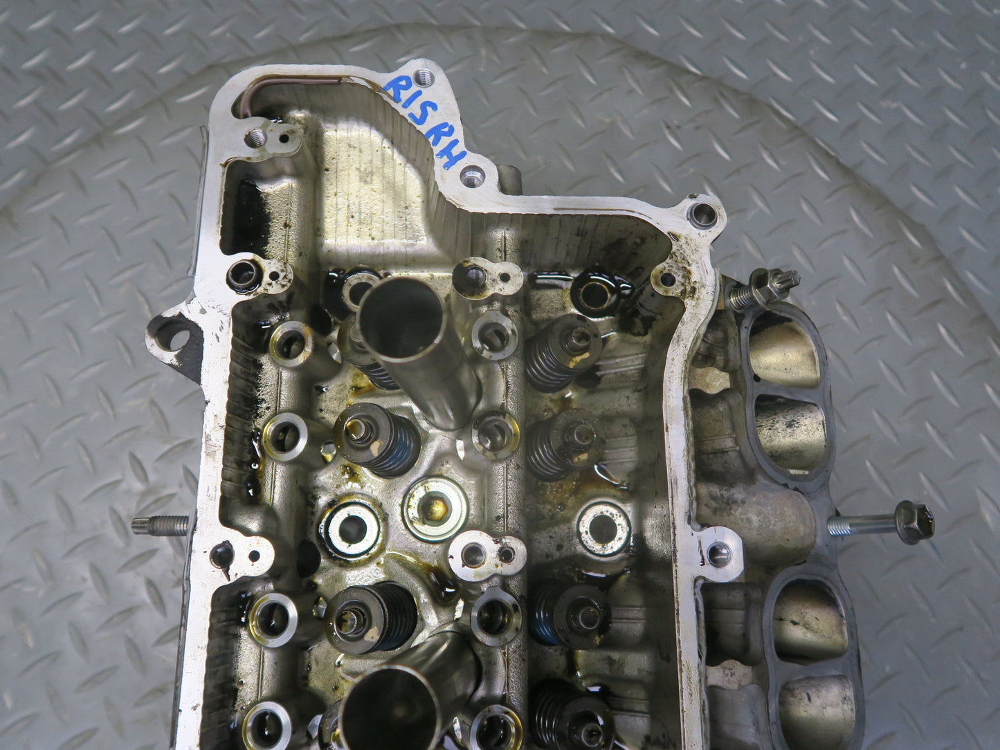 06-13 Lexus IS250 GSE20L 4GRFSE 2.5L Right Engine Cylinder Head OEM