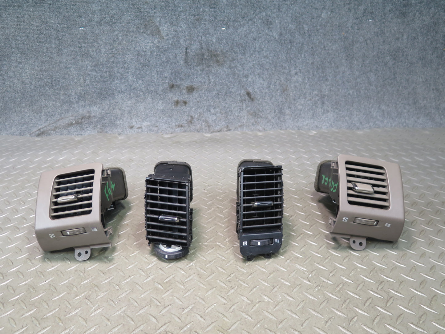 2003-2009 Lexus GX470 Dash Front Left Center Right A/C Heater Air Vent Set of 4