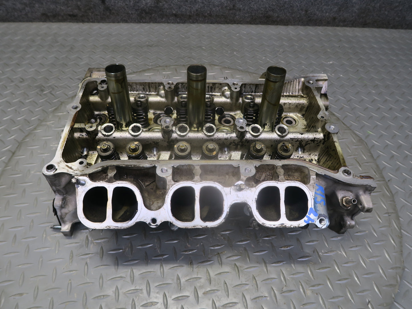 06-13 Lexus IS250 GSE20L 2.5L 4GRFSE Left Engine Cylinder Head OEM