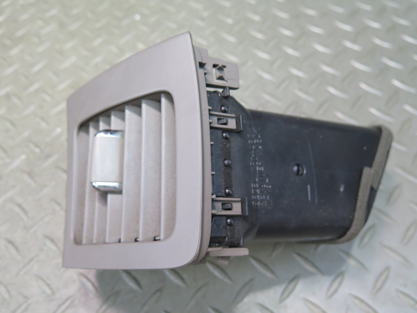 2003-2009 Lexus GX470 Dash Front Left Center Right A/C Heater Air Vent Set of 4