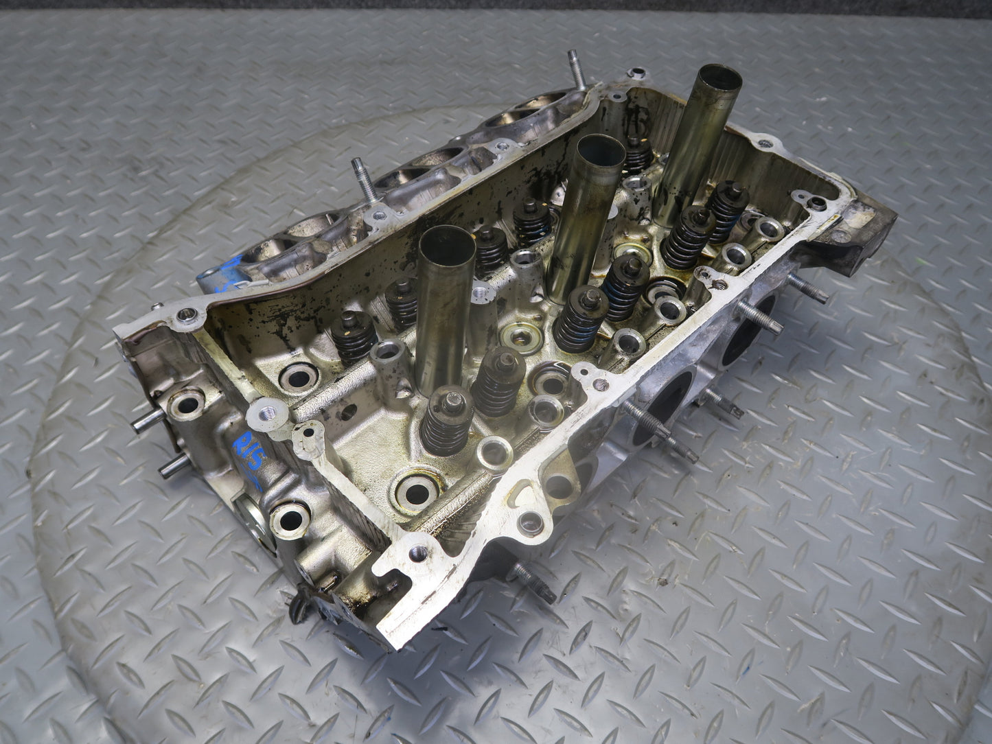 06-13 Lexus IS250 GSE20L 2.5L 4GRFSE Left Engine Cylinder Head OEM