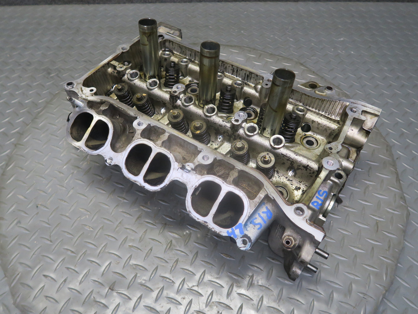 06-13 Lexus IS250 GSE20L 2.5L 4GRFSE Left Engine Cylinder Head OEM